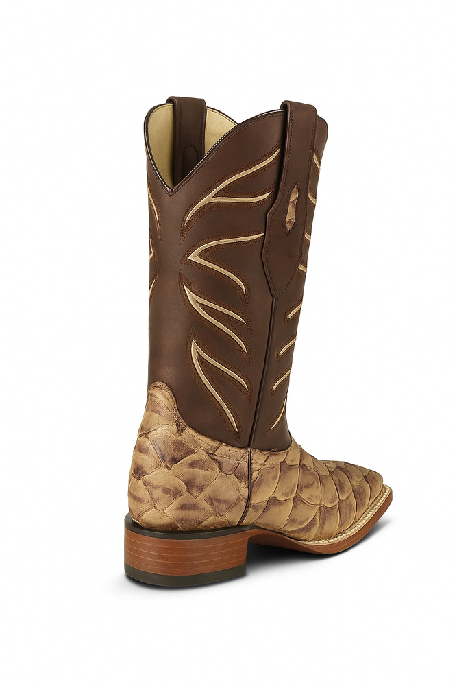 Botas de Pescado Pirarucu Original en Horma Rodeo Cuadrada