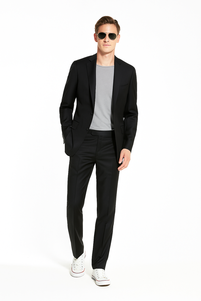 Slim Fitted Brand 2 Button Solid Color Super 100's Wool Slim Fit Suit