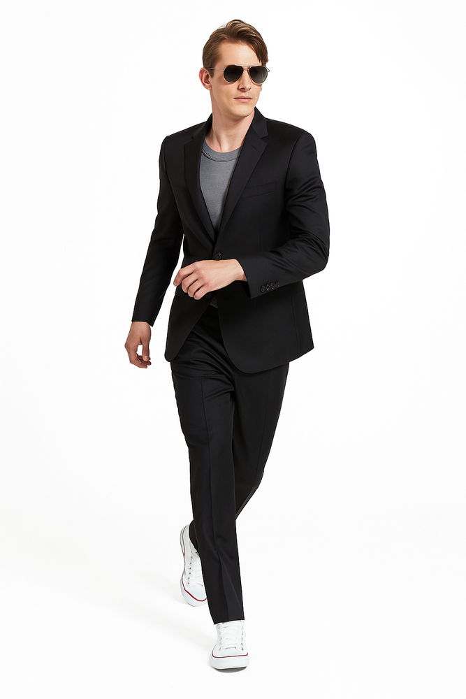 Slim Fitted Brand 2 Button Solid Color Super 100's Wool Slim Fit Suit