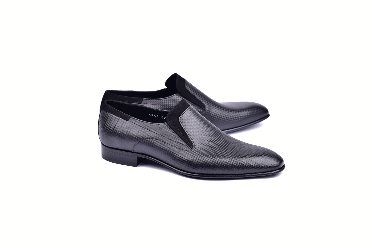 C04201-4748-Black