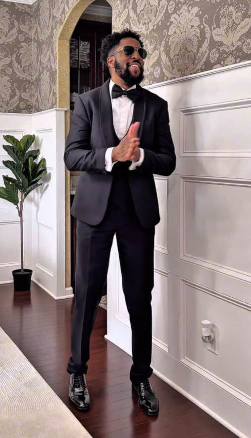 Men's One Button Vested Shawl Tuxedo in Black Birdseye