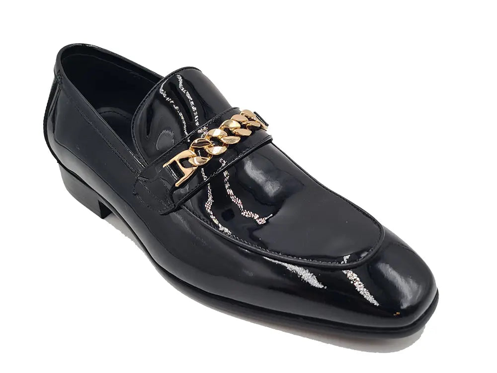 Carrucci Beveled Squared Toe Patent Leather Loafer