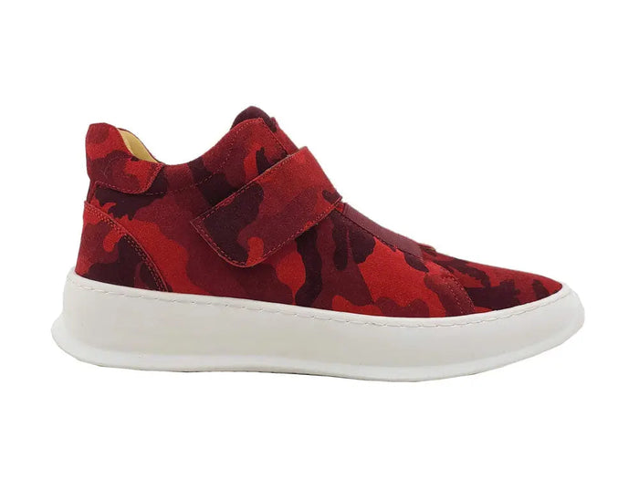 Carrucci Camouflage Printed Suede Sneakers