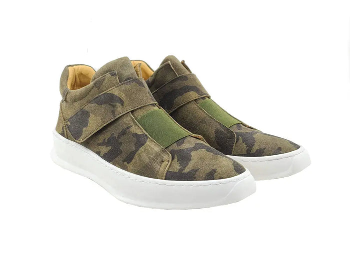 Carrucci Camouflage Printed Suede Sneakers