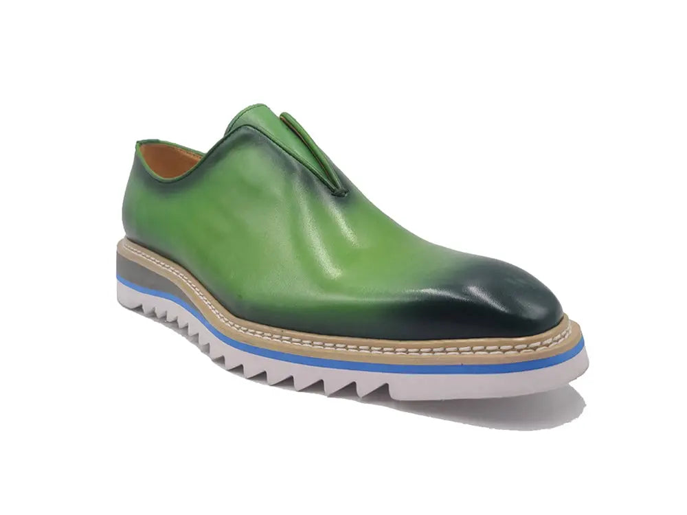Carrucci Laceless Loafer with Contrast color lightweight sole