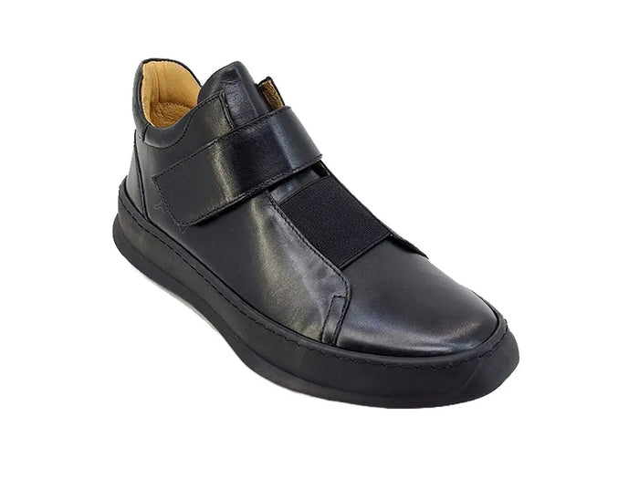 Carrucci Mid Top Burnished Leather Sneaker
