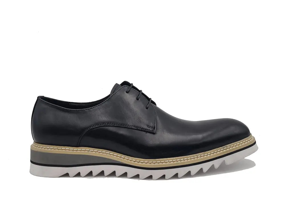 Carrucci Plain Toe Blucher Style Oxford