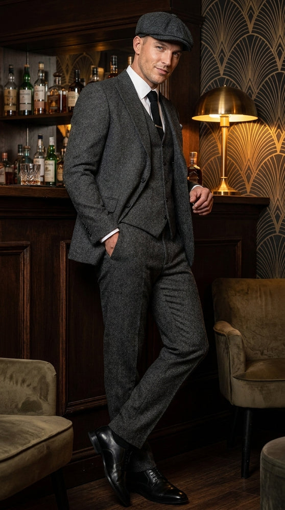 Men’s Charcoal Great Gatsby 3 Piece Suit, 1920s Gangster Vintage Formal Dress Suit