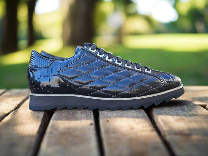 Carrucci Quilted Leather Sneaker