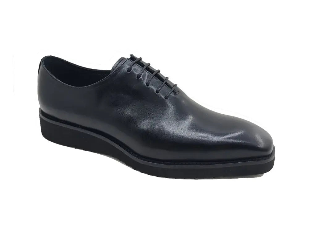 Carrucci Signature Wholecut Oxford With Lightweight Sole
