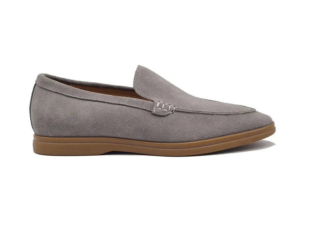 Carrucci Supple Suede Loafer