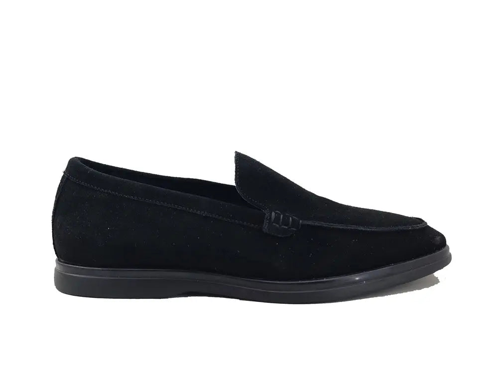 Carrucci Supple Suede Loafer
