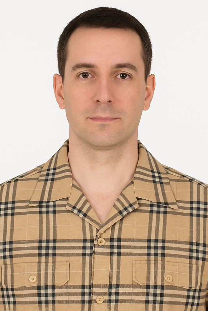 Beige Checkered Men’s Shirt – Relaxed Fit Short Sleeve