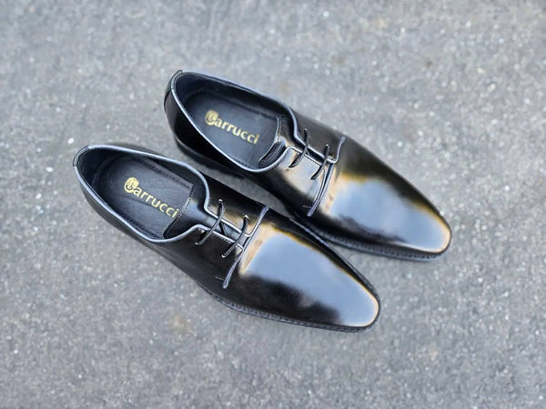 Carrucci Whole Cut Derby With Lug Sole
