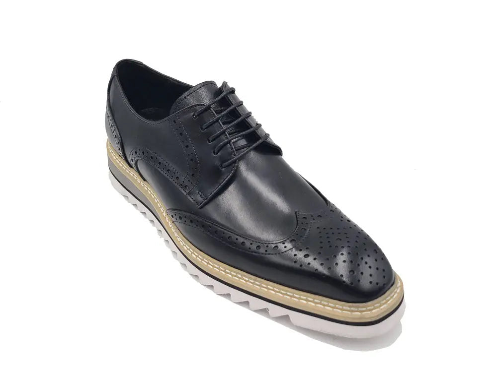 Carrucci Wing-tip Blucher style Oxford with ligtweight sole
