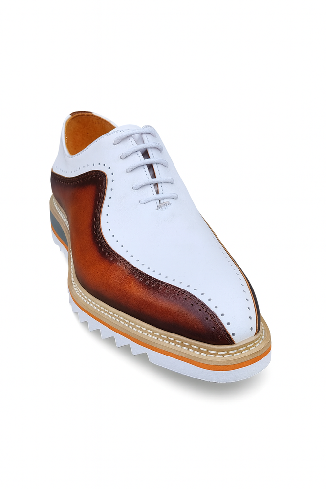 Stylish Two-Tone Brogue Oxford