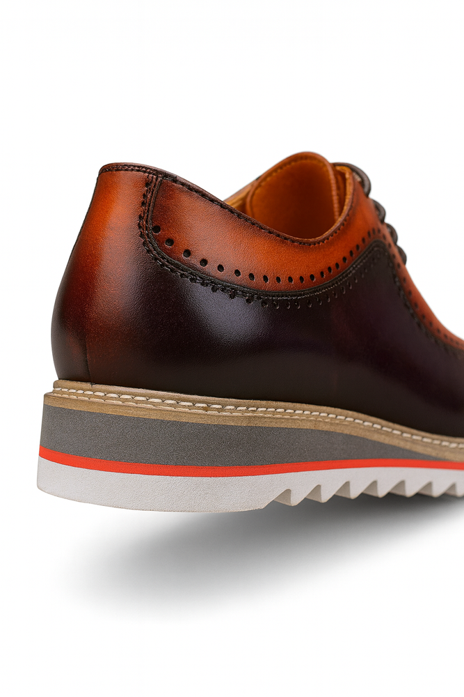 Stylish Two-Tone Brogue Oxford