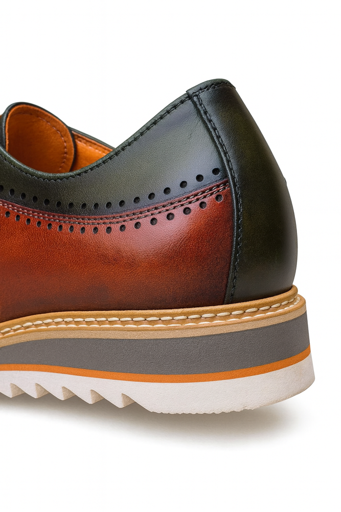 Stylish Two-Tone Brogue Oxford