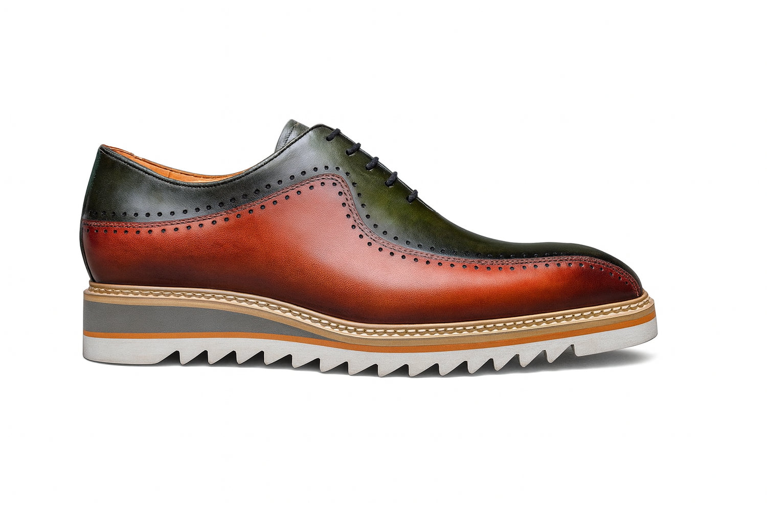 Carrucci Stylish Two-Tone Brogue Oxford