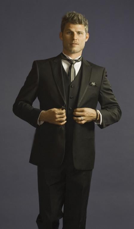 2 Button 3 Piece Peak Lapel Slim Fit Tuxedo Black Slim Fit Black Tuxedo - Skinny Fit Tuxedo
