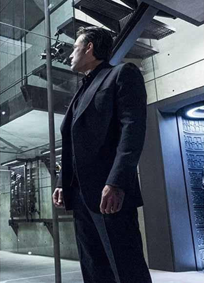 Batman V Superman Bruce Wayne Men's Black Peak Lapel Vested Wool Blend Suit